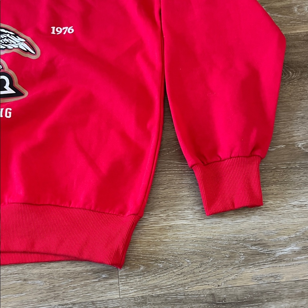 NWT Budweiser Men’s Red Graphic Sweatshirt Size S - Picture 4 of 7